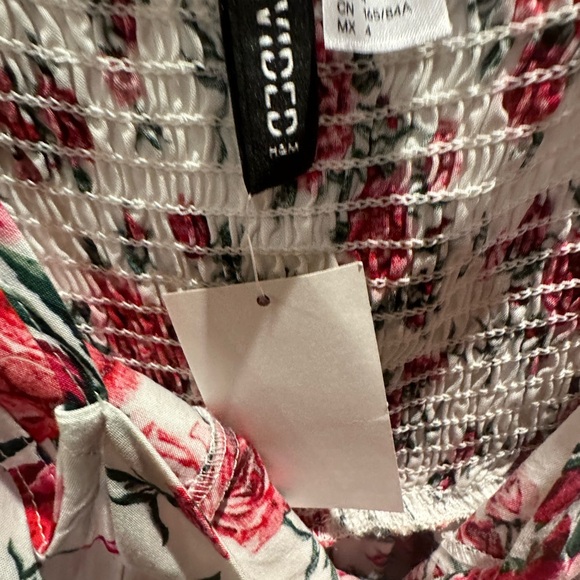 H& N Divided Dress - Picture 4 of 4